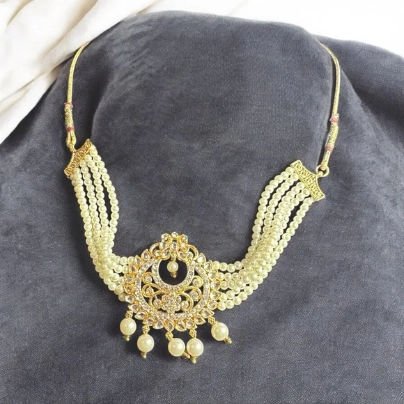 Ornate Cream and Gold Filigree Necklace - Picture 5 of 5